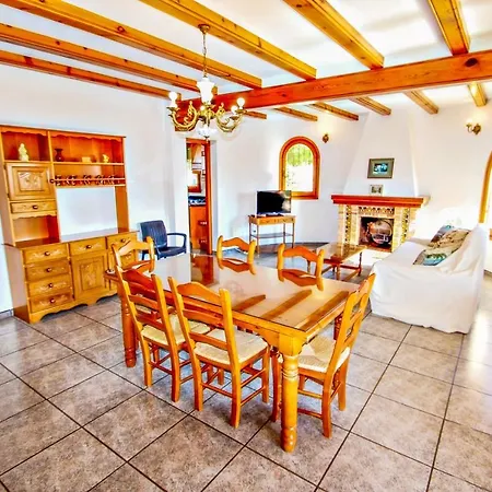 Emilia - With Ocean View And Private Pool In