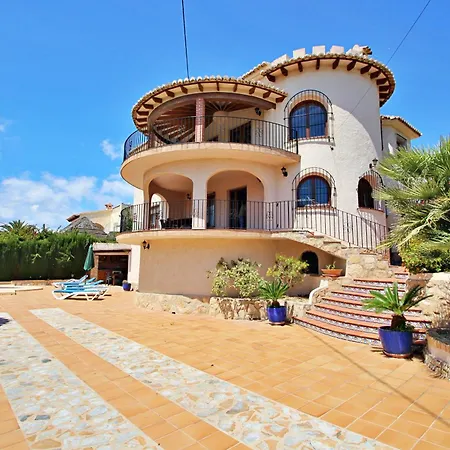 Emilia - With Ocean View And Private Pool In Βίλα *